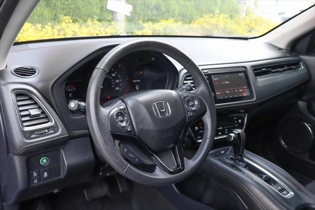 Photo of 2022 Aegean Blue Metallic Honda HR-V