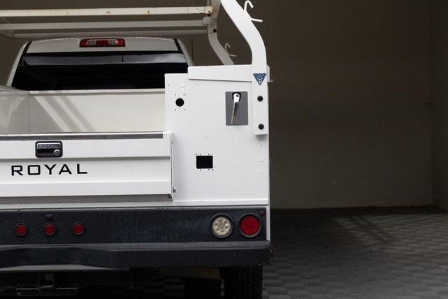Photo of 2021 Summit White Chevrolet Silverado 3500