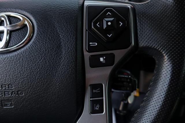 Photo of 2019 Midnight Black Metallic Toyota Tacoma