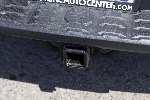 Photo of 2019 Midnight Black Metallic Toyota Tacoma