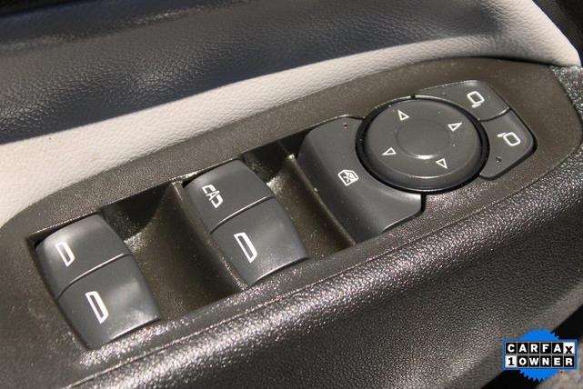 Photo of 2022 Silver Ice Metallic Chevrolet Equinox
