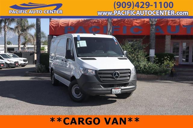 Photo of 2023 White Mercedes-Benz Sprinter 1500