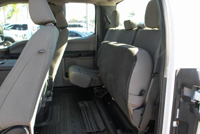 Photo of 2022 Oxford White Ford F-250
