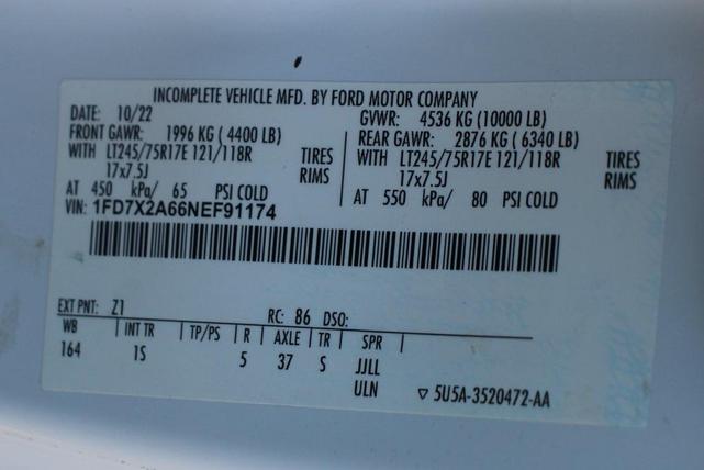 Photo of 2022 Oxford White Ford F-250