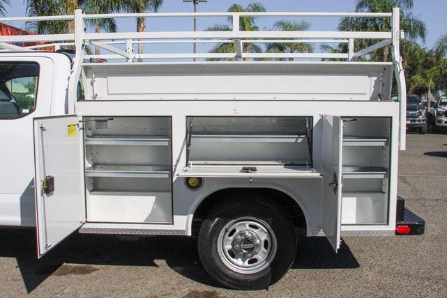 Photo of 2022 Oxford White Ford F-250