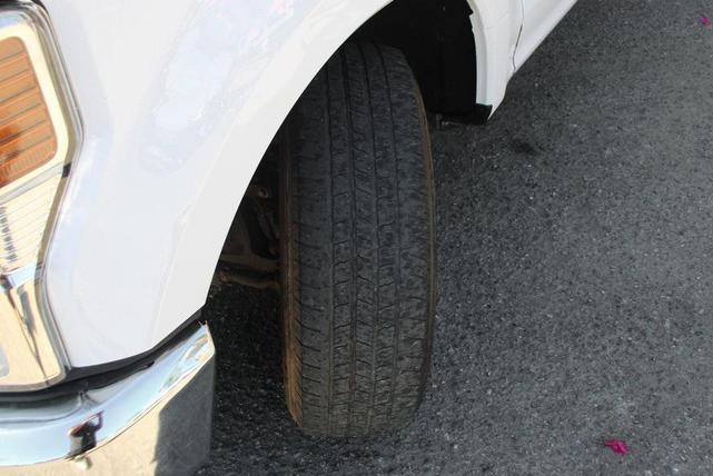 Photo of 2022 Oxford White Ford F-250