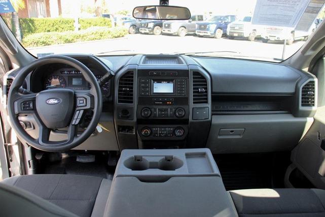 Photo of 2022 Oxford White Ford F-250