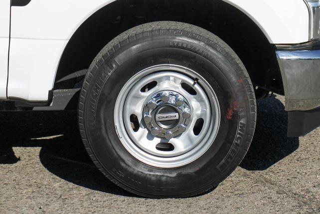 Photo of 2022 Oxford White Ford F-250