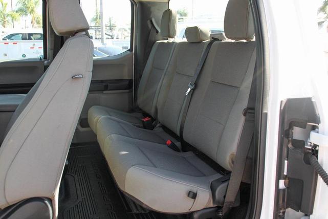 Photo of 2022 Oxford White Ford F-250