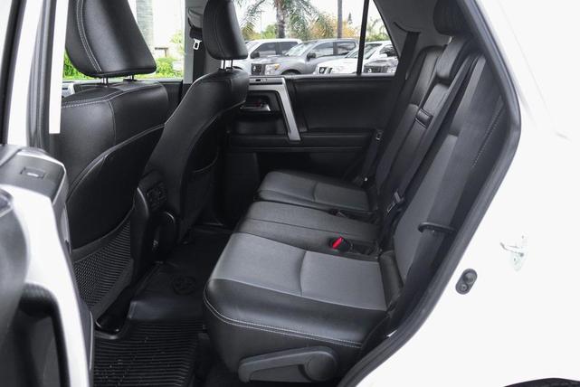 Photo of 2021 Super White Toyota 4Runner