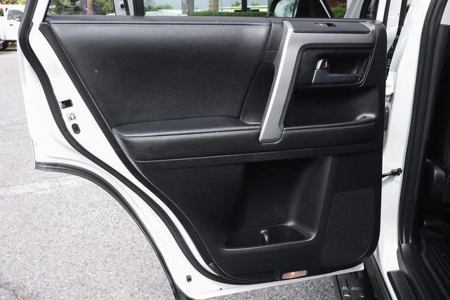 Photo of 2021 Super White Toyota 4Runner