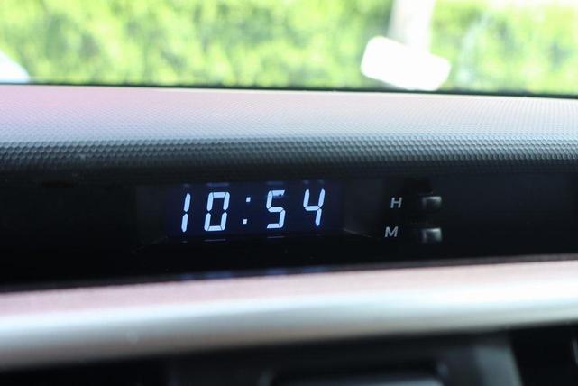 Photo of 2021 Super White Toyota 4Runner