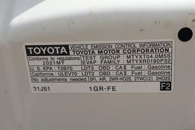 Photo of 2021 Super White Toyota 4Runner