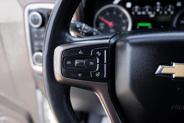 Photo of 2021 Iridescent Pearl Tricoat Chevrolet Silverado 1500