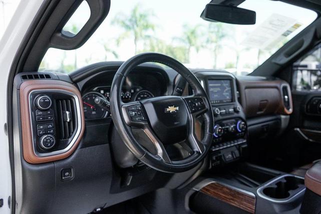 Photo of 2021 Iridescent Pearl Tricoat Chevrolet Silverado 1500