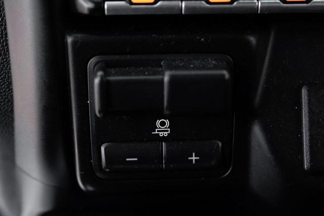 Photo of 2021 Iridescent Pearl Tricoat Chevrolet Silverado 1500