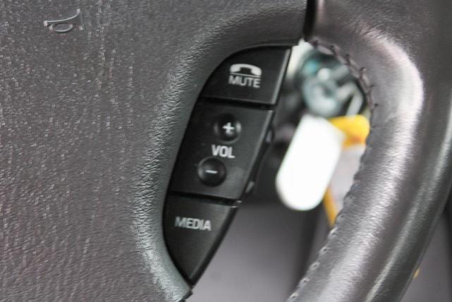 Photo of 2002 Whisper White Ford Thunderbird