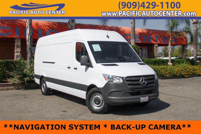 Photo of 2025 White Mercedes-Benz Sprinter 2500