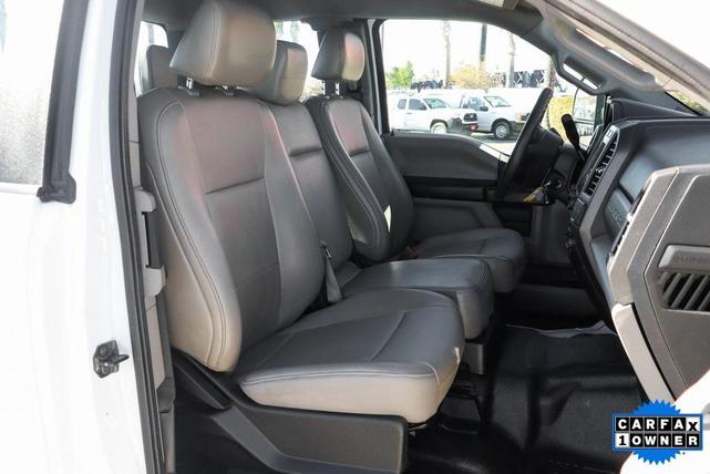Photo of 2020 Oxford White Ford F-250