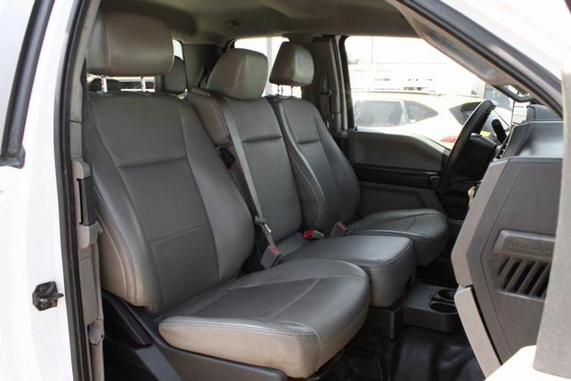 Photo of 2018 Oxford White Ford F-250