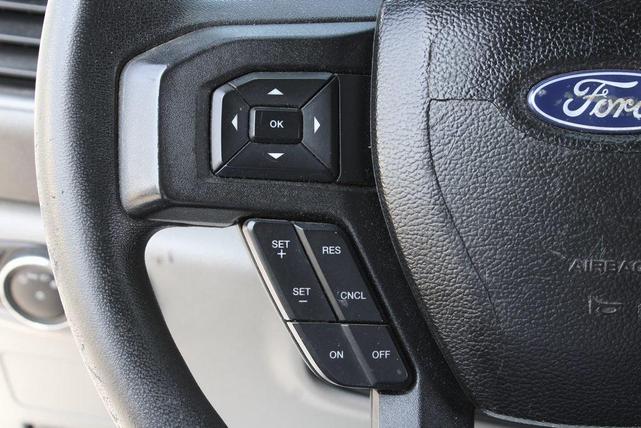 Photo of 2018 Oxford White Ford F-250