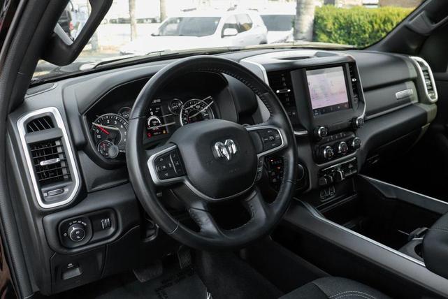 Photo of 2023 Diamond Black Crystal Pearlcoat RAM 1500