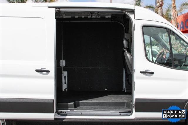 Photo of 2023 Oxford White Ford Transit-250