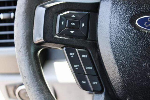 Photo of 2017 Oxford White Ford F-450