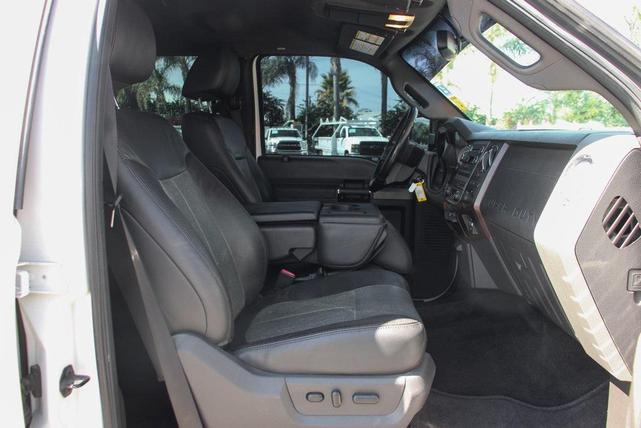 Photo of 2011 Oxford White Ford F-250