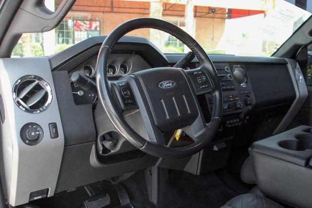 Photo of 2011 Oxford White Ford F-250