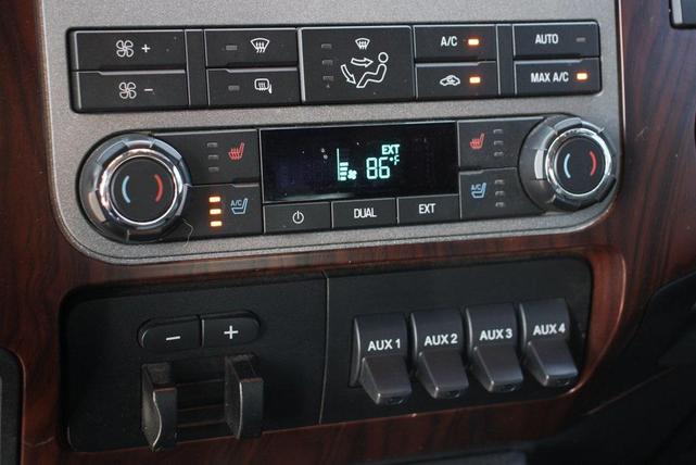 Photo of 2011 Oxford White Ford F-250