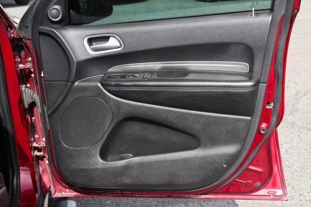 Photo of 2019 Octane Red Pearlcoat Dodge Durango