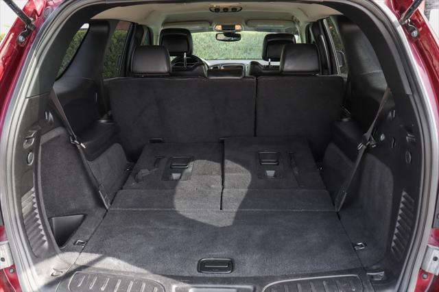 Photo of 2019 Octane Red Pearlcoat Dodge Durango