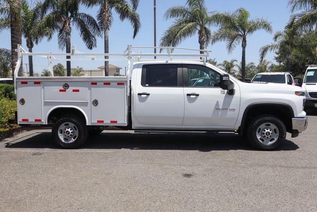 Photo of 2024 Summit White Chevrolet Silverado 2500