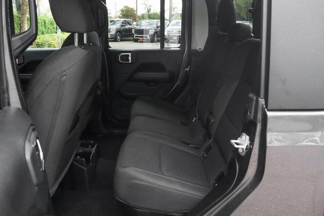 Photo of 2023 Granite Crystal Metallic Clearcoat Jeep Gladiator