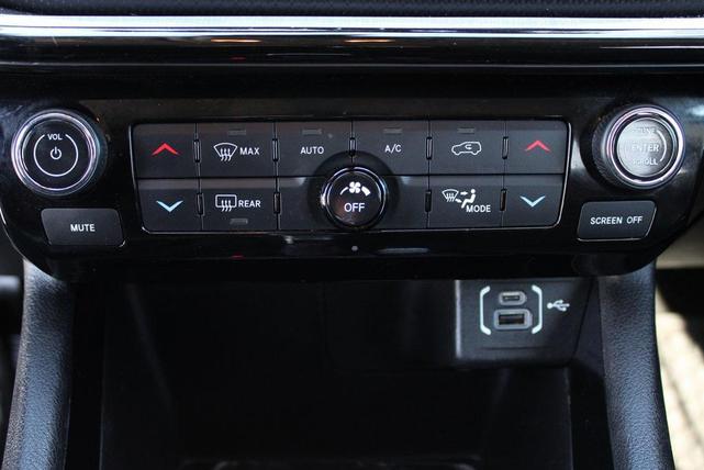 Photo of 2022 Laser Blue Pearlcoat Jeep Compass