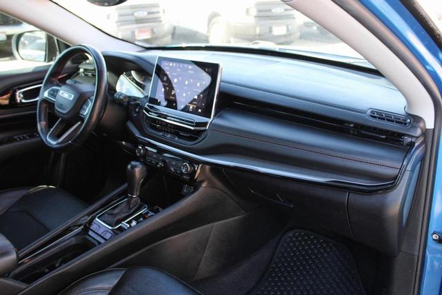 Photo of 2022 Laser Blue Pearlcoat Jeep Compass