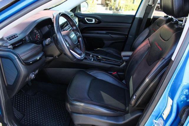 Photo of 2022 Laser Blue Pearlcoat Jeep Compass