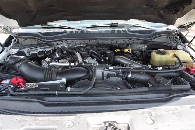 Photo of 2019 White Platinum Ford F-450