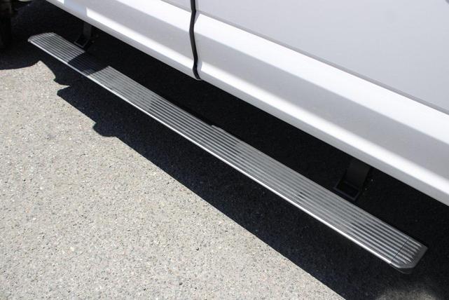 Photo of 2019 White Platinum Ford F-450
