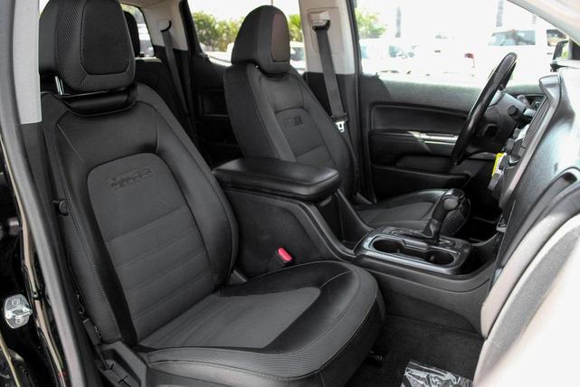 Photo of 2015 Onyx Black GMC Canyon