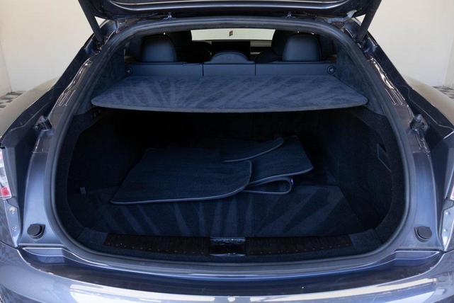 Photo of 2021 Gray Tesla Model S