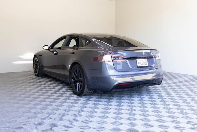 Photo of 2021 Gray Tesla Model S