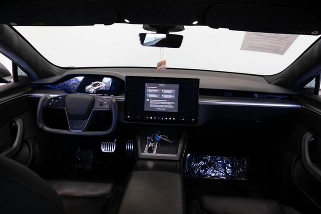 Photo of 2021 Gray Tesla Model S