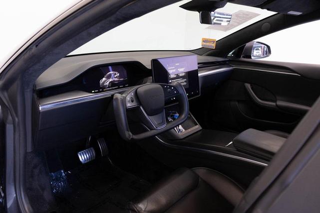 Photo of 2021 Gray Tesla Model S