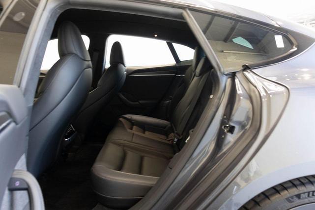 Photo of 2021 Gray Tesla Model S