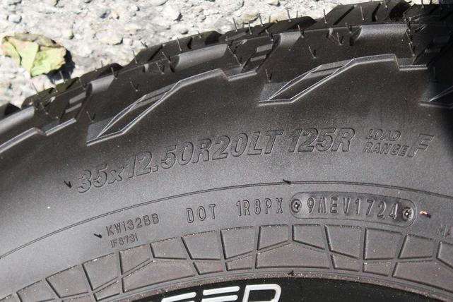 Photo of 2022 Diamond Black Crystal Pearlcoat RAM 3500