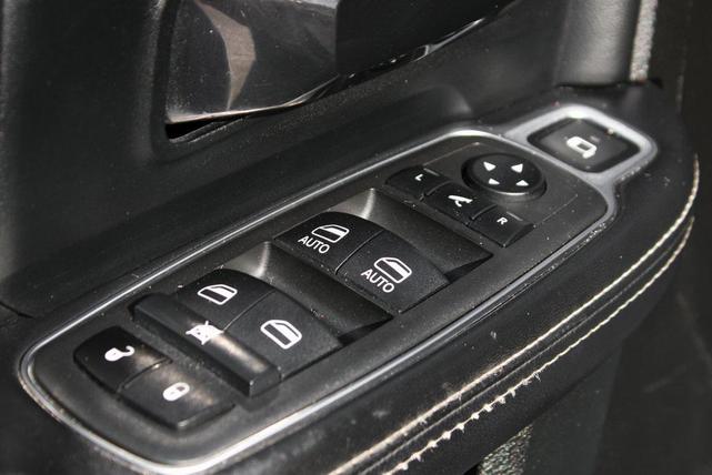 Photo of 2022 Diamond Black Crystal Pearlcoat RAM 3500