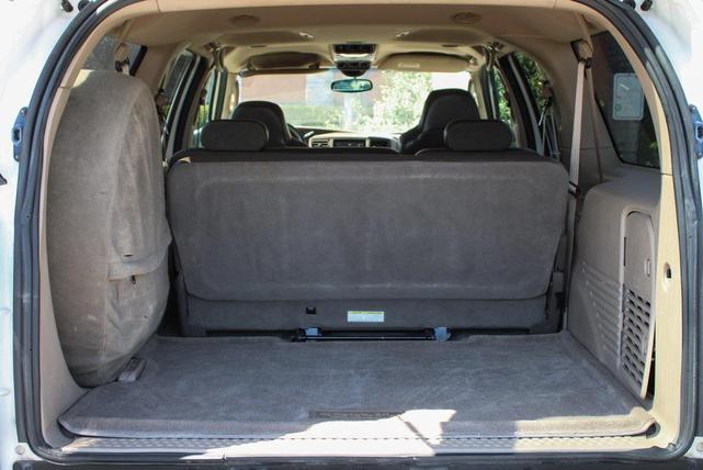 Photo of 2003 Oxford White Clearcoat Ford Excursion