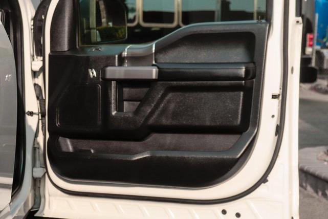 Photo of 2019 Oxford White Ford F-150